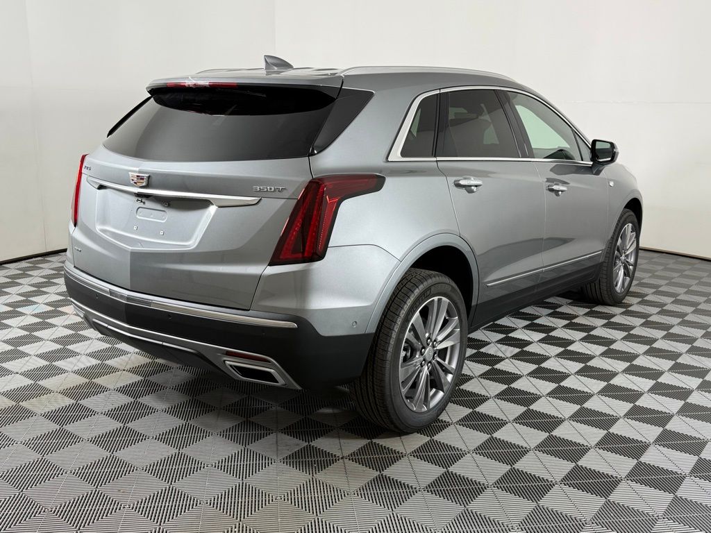 2026 Cadillac XT5 Premium Luxury photo 4
