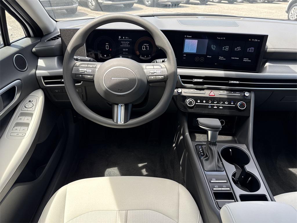 2025 Hyundai Sonata SE photo 14
