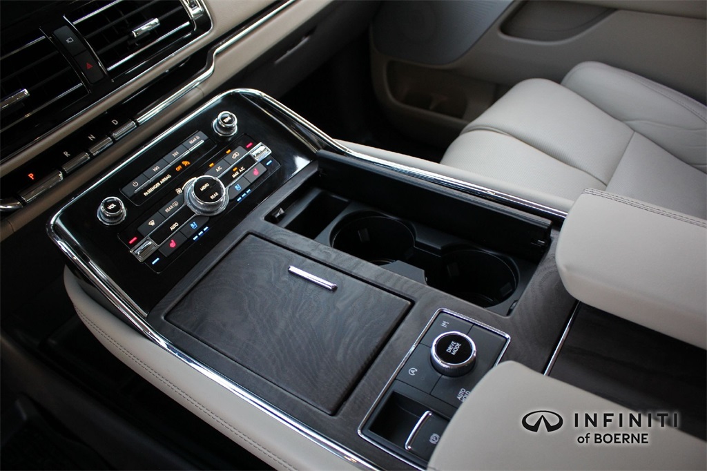 2024 Lincoln Navigator Reserve photo 17