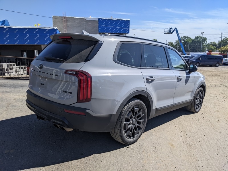 2021 Kia Telluride SX photo 2