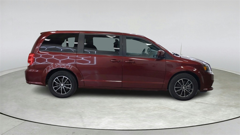 2019 Dodge Grand Caravan photo 3