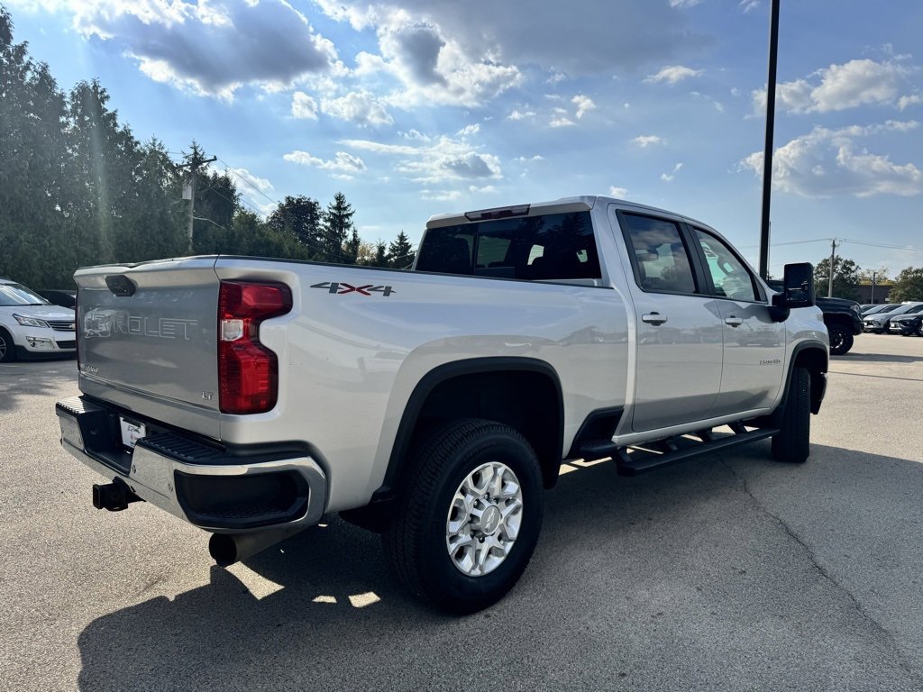 2020 Chevrolet Silverado 2500HD LT photo 3