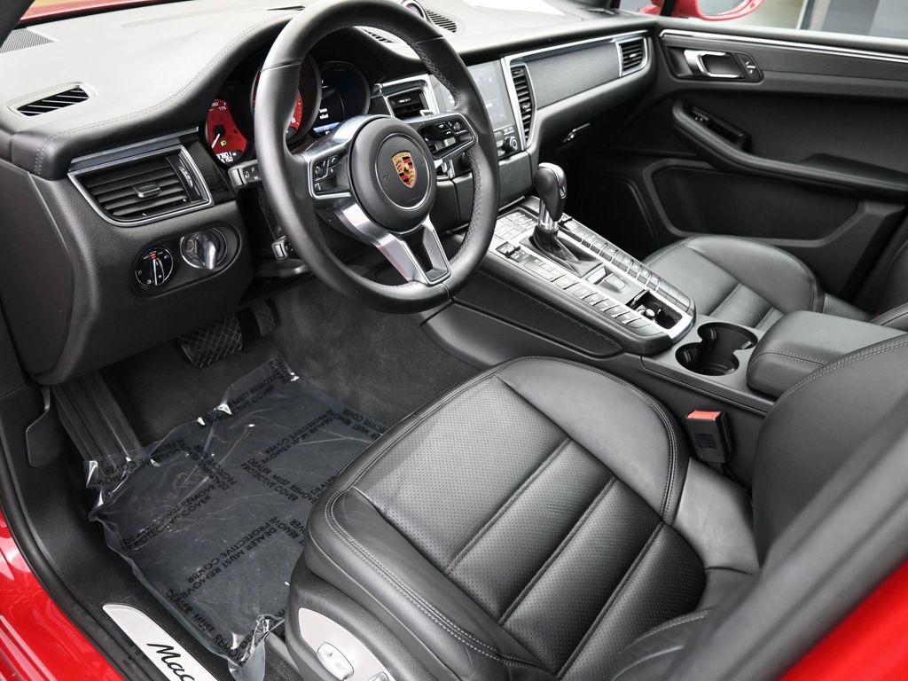2018 Porsche Macan GTS photo 3