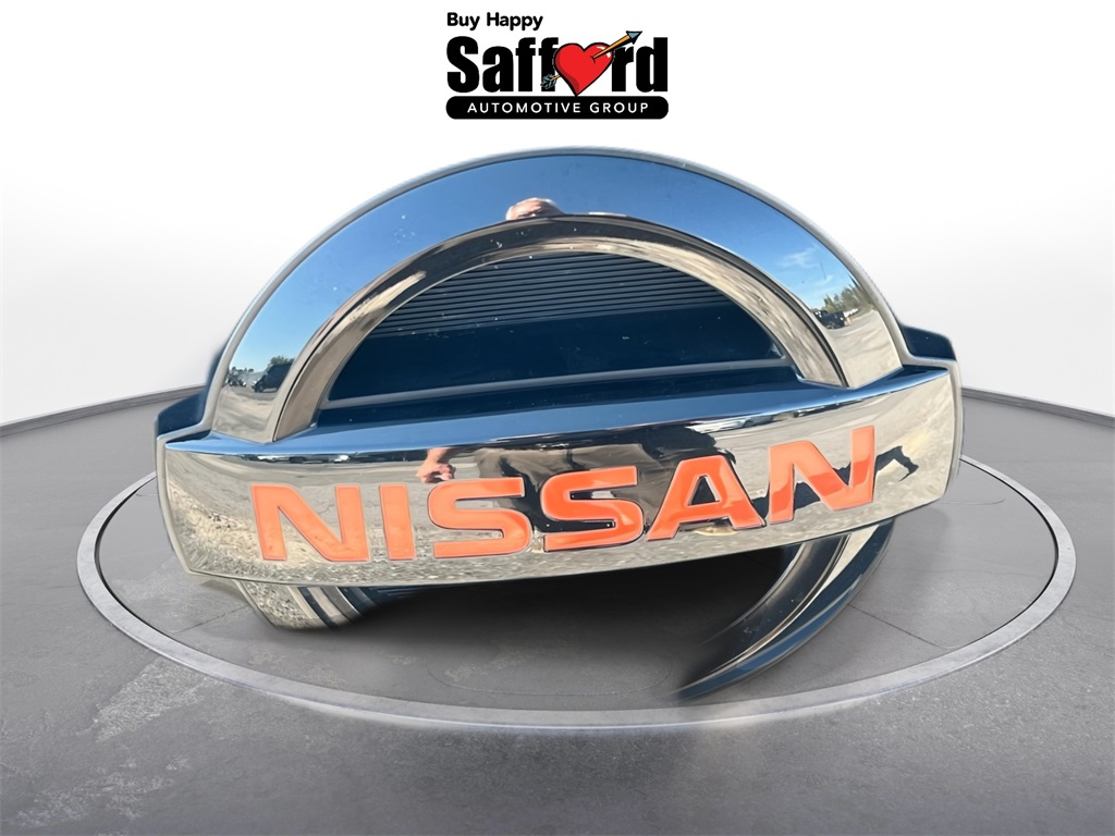 2021 Nissan Titan PRO-4X photo 3