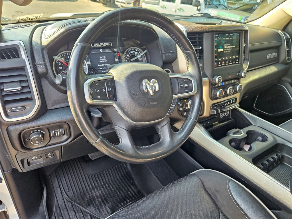 2019 Ram 1500 Laramie photo 13