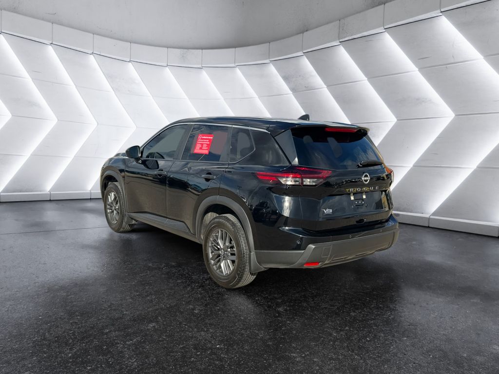 2025 Nissan Rogue S photo 3