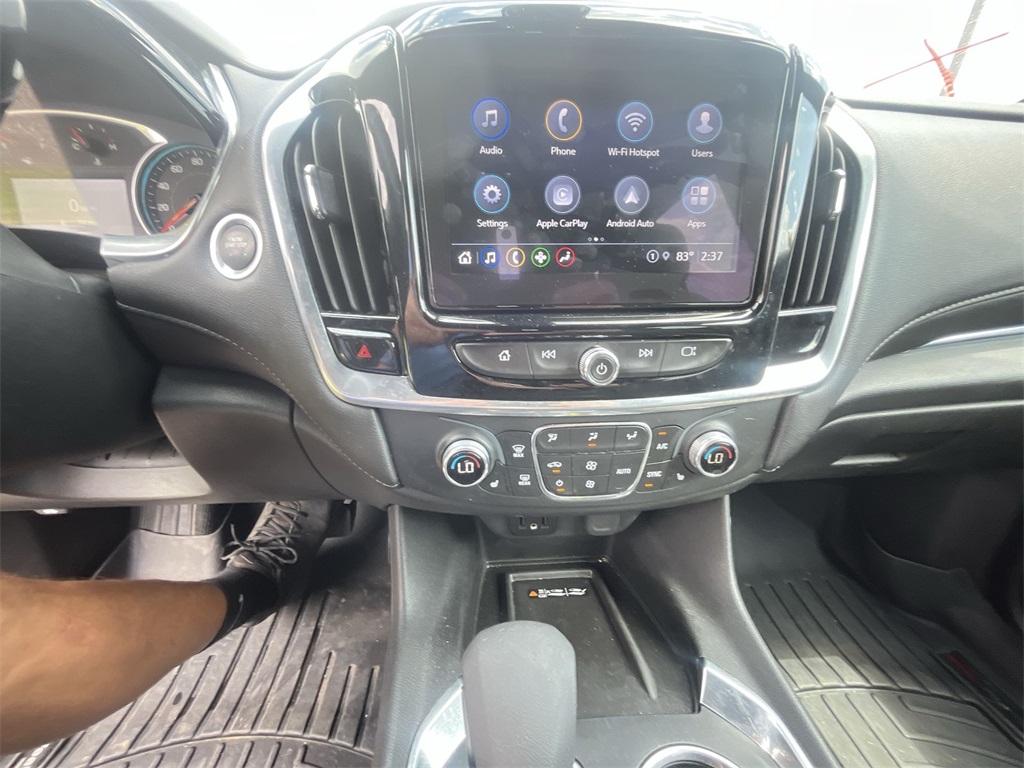 2022 Chevrolet Traverse photo 17