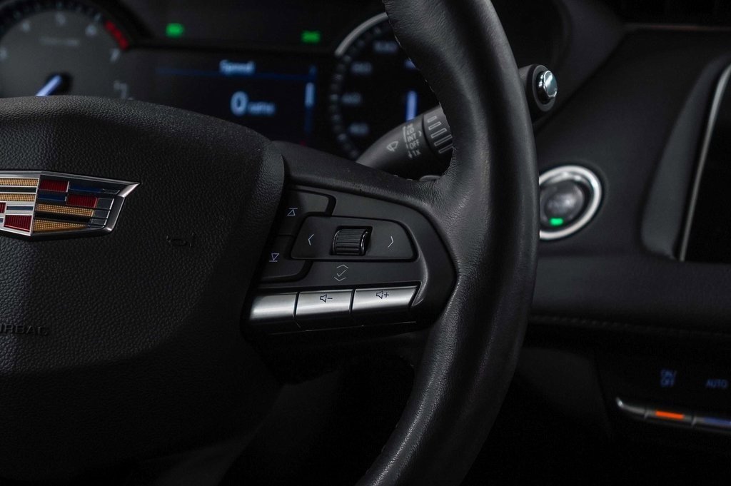 2023 Cadillac XT4 Luxury photo 13