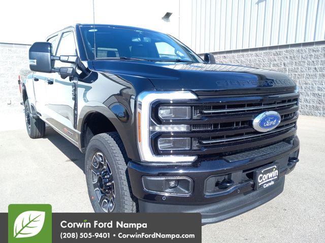 2026 Ford F-250 Super Duty Platinum's photo