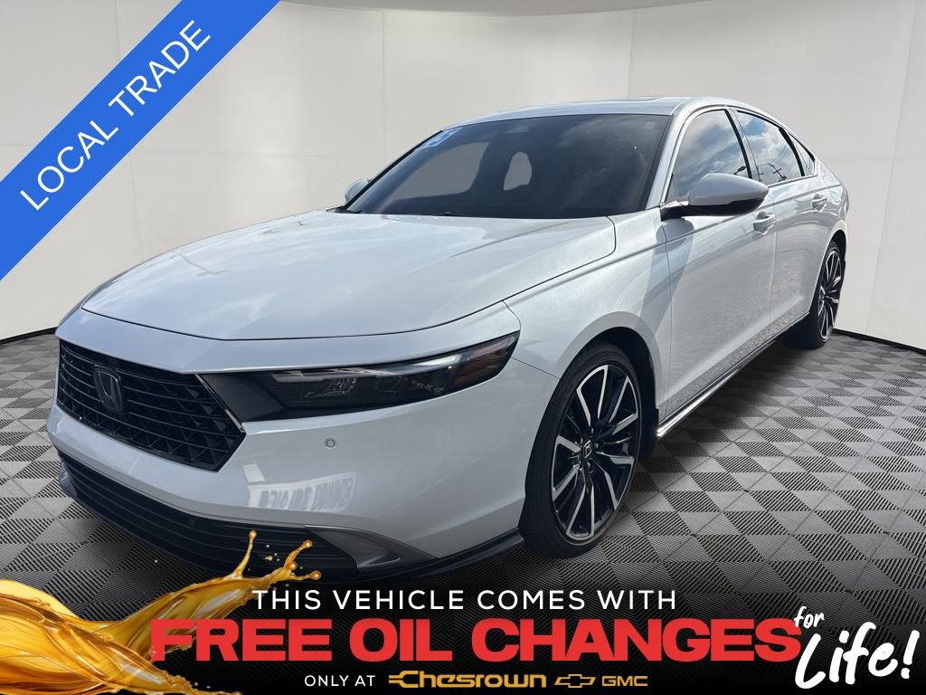 2025 Honda Accord Hybrid Touring's photo