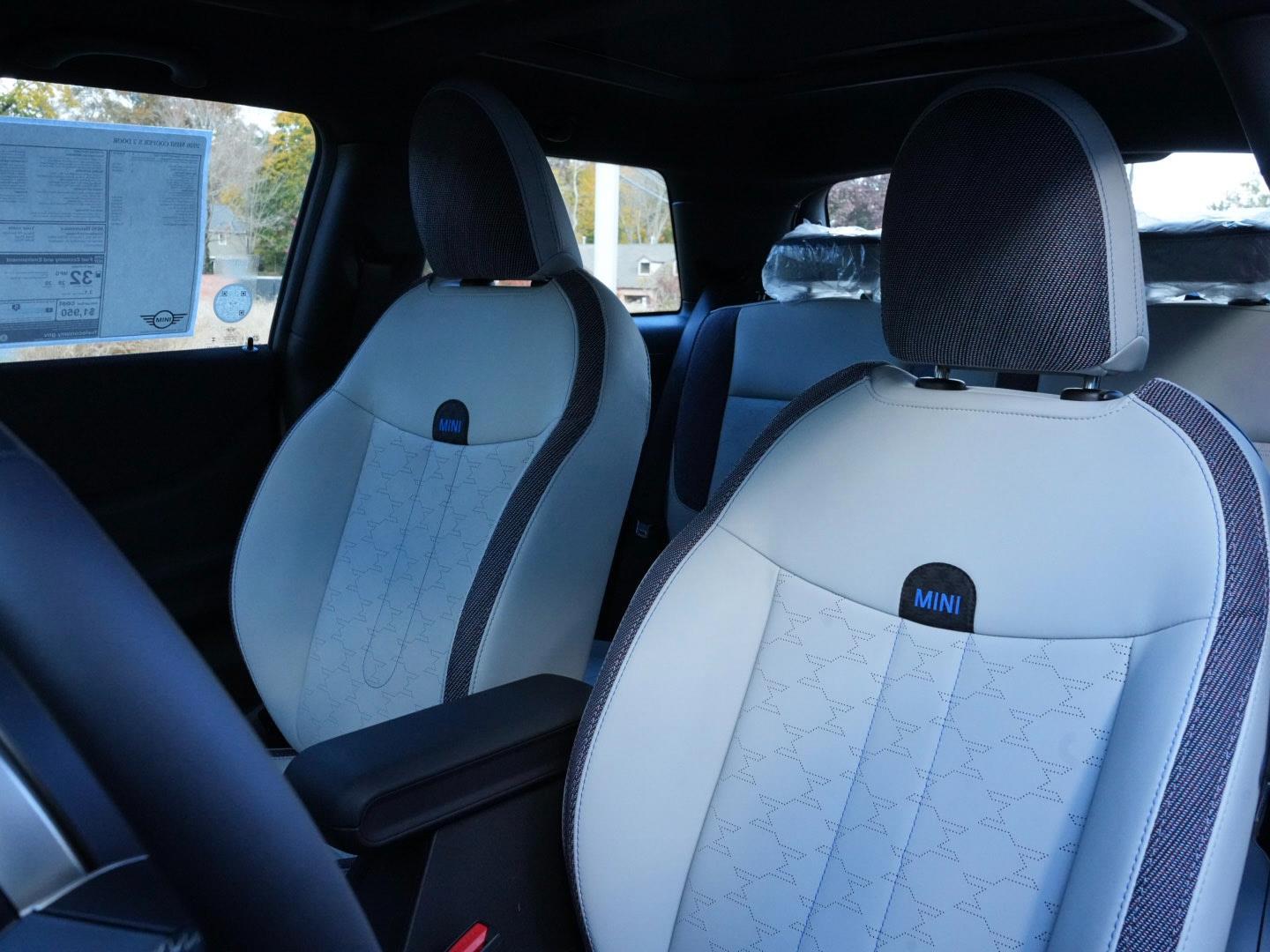 2026 Mini Cooper 2 Door Hardtop S photo 4