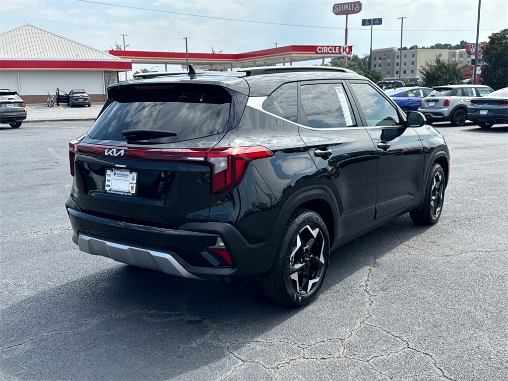 2024 Kia Seltos EX photo 3
