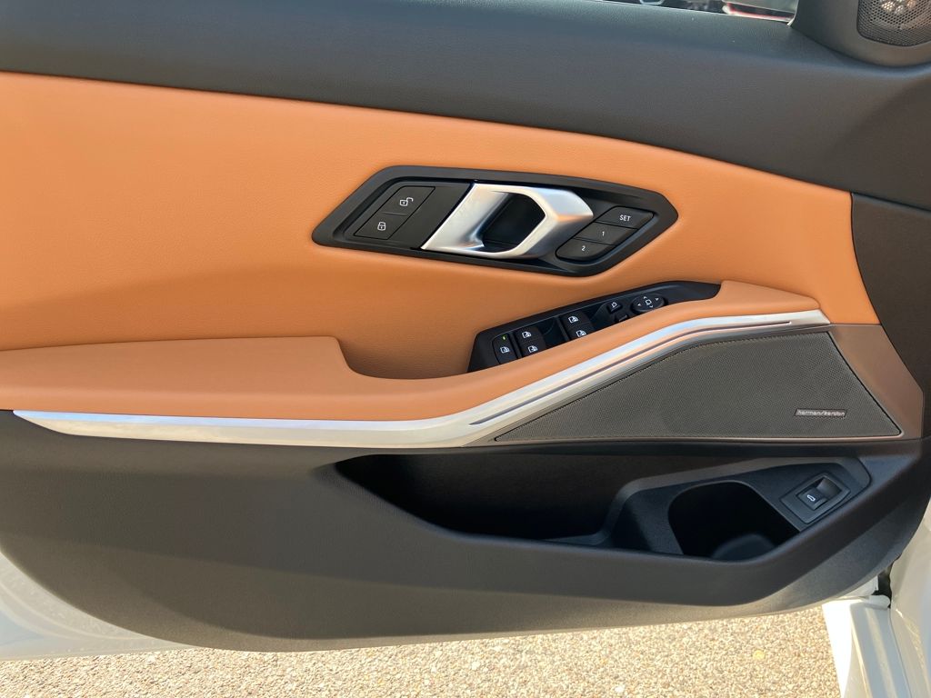 2025 Bmw 330i photo 21