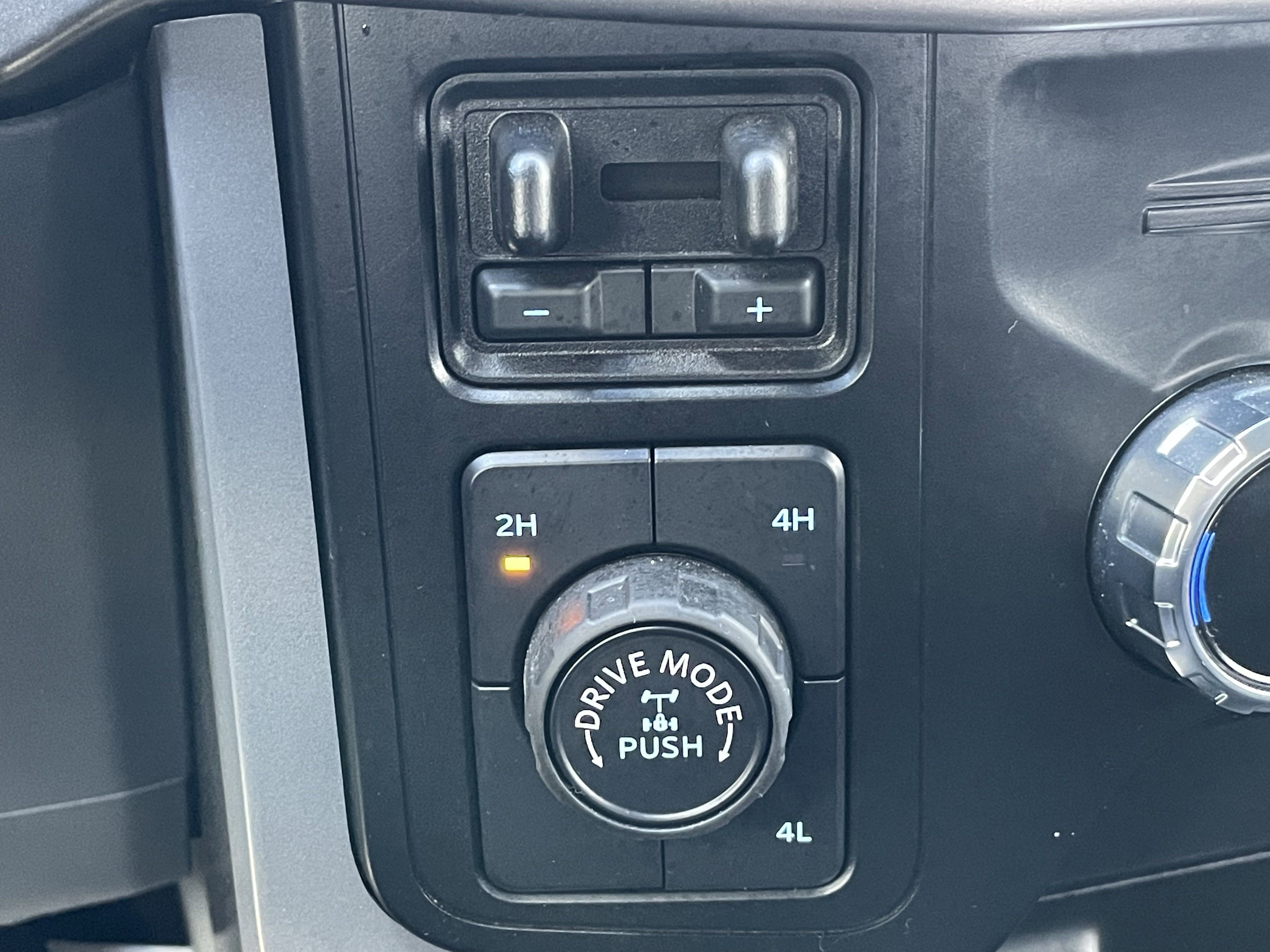 2024 Ford F-150 XLT photo 9