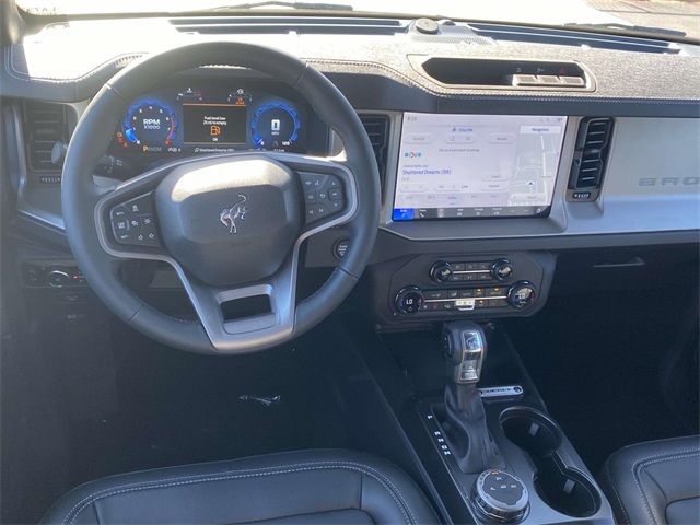 2025 Ford Bronco Outer Banks photo 9