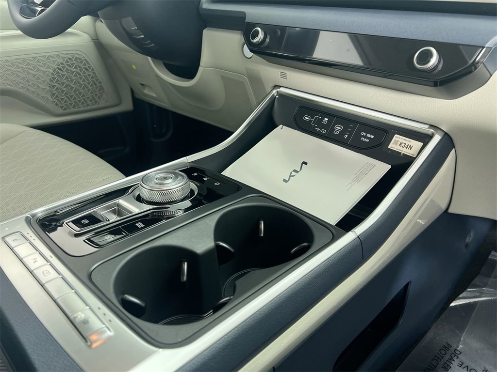 2026 Kia Carnival EX photo 21