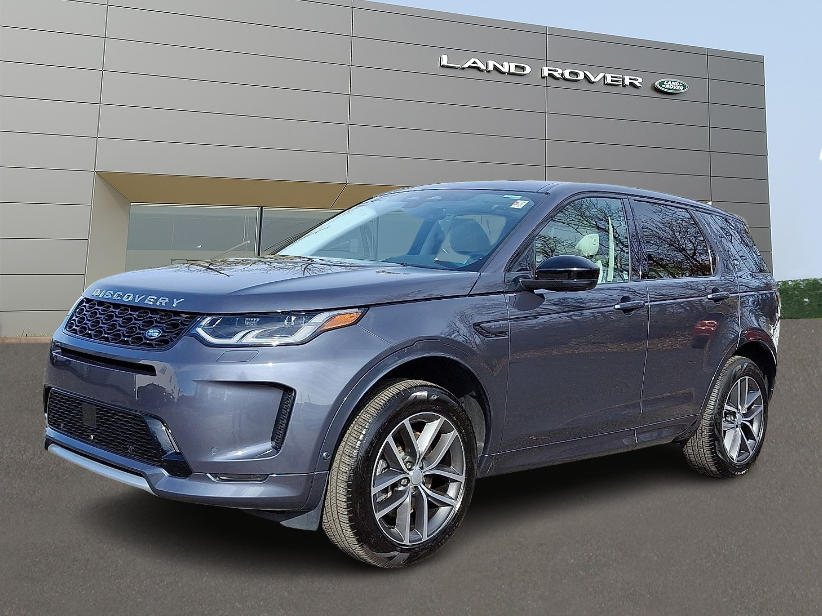 2025 Land Rover Discovery Sport S's photo