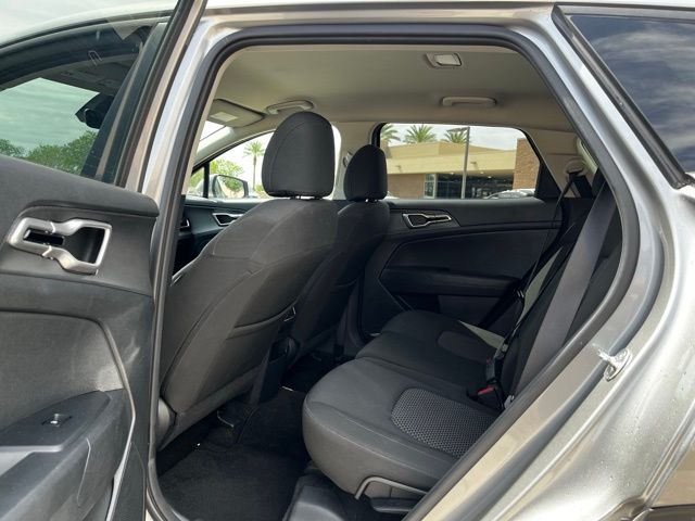 2024 Kia Sportage LX photo 10
