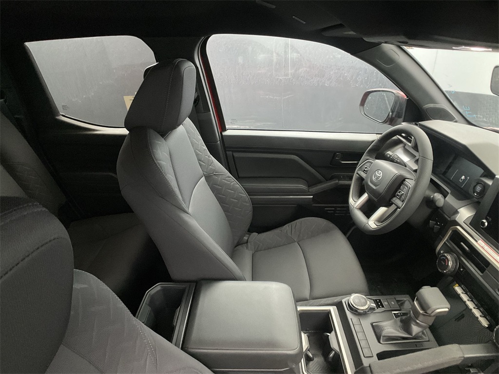 2025 Toyota Tacoma SR5 4x4 Double Cab photo 26