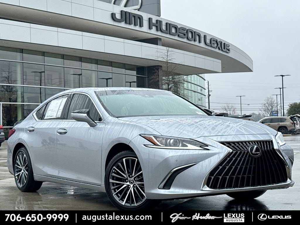 2025 Lexus ES 350's photo