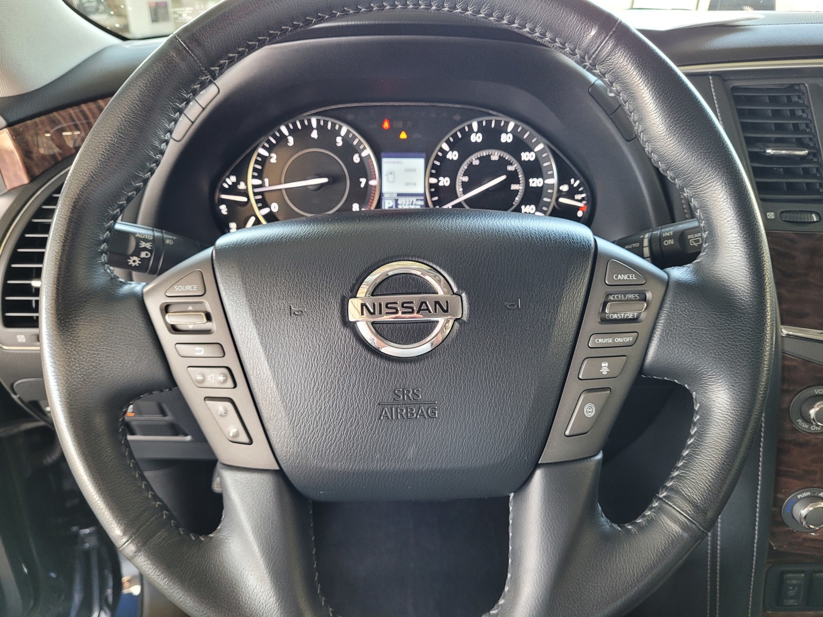 2018 Nissan Armada SL photo 14