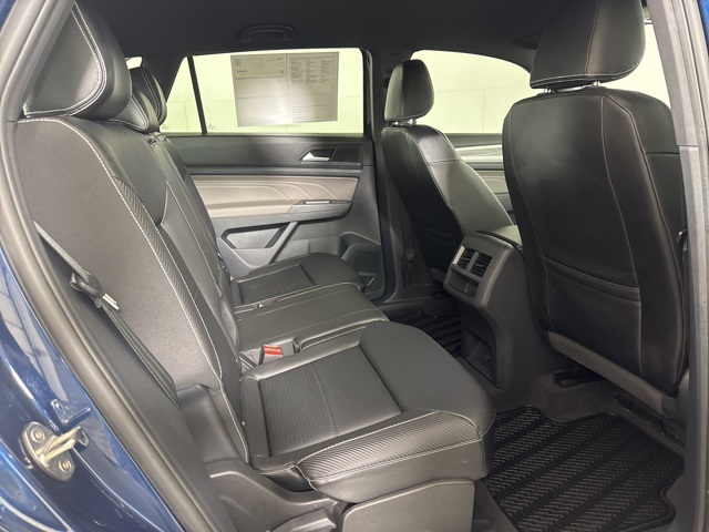 2023 Volkswagen Atlas Cross Sport SE photo 4