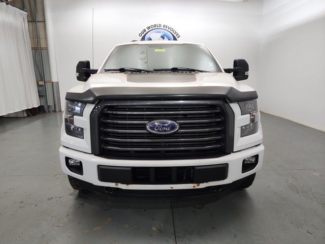 2016 Ford F-150 XLT photo 5