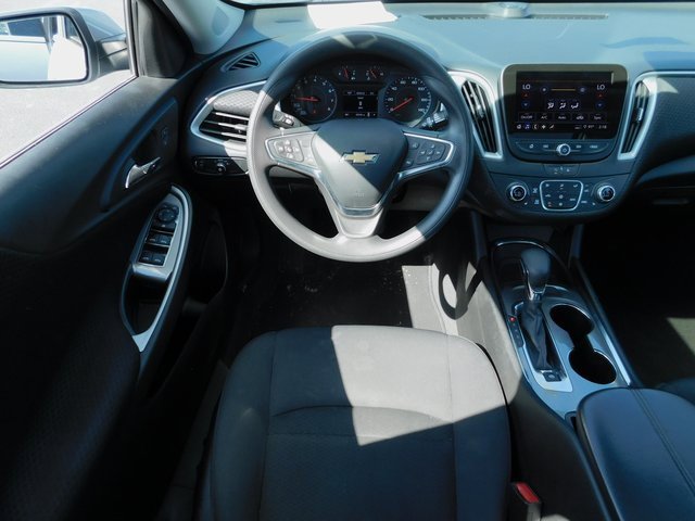 2023 Chevrolet Malibu 1LT photo 12