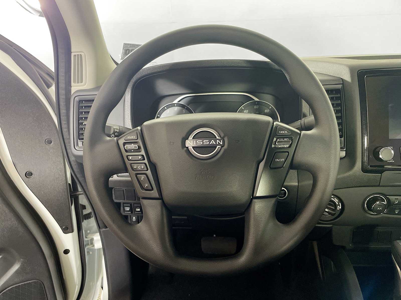 2024 Nissan Frontier S photo 9