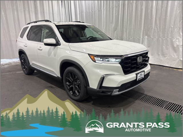 2025 Honda Pilot Touring's photo