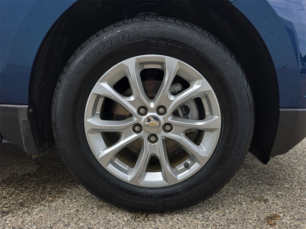 2021 Chevrolet Equinox LT photo 32
