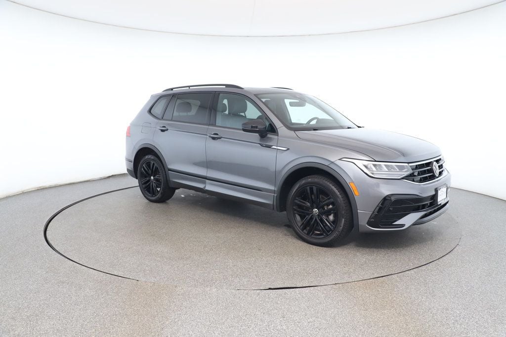 2022 Volkswagen Tiguan SE R-Line Black photo 6