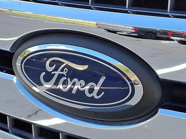 2018 Ford F-150 XLT photo 2