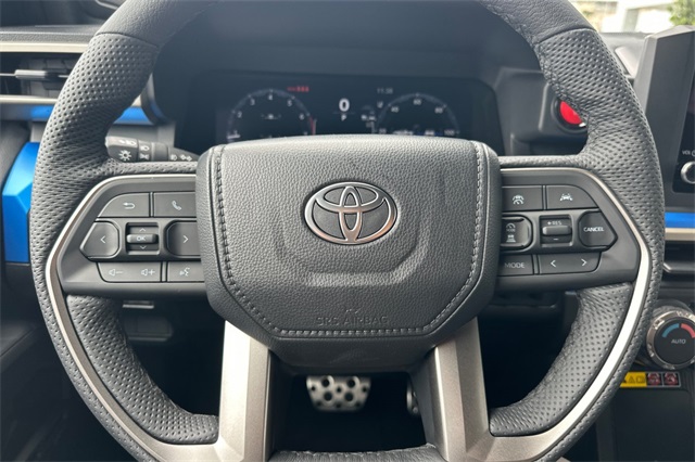2025 Toyota Tacoma TRD Sport 4x4 Double Cab photo 24