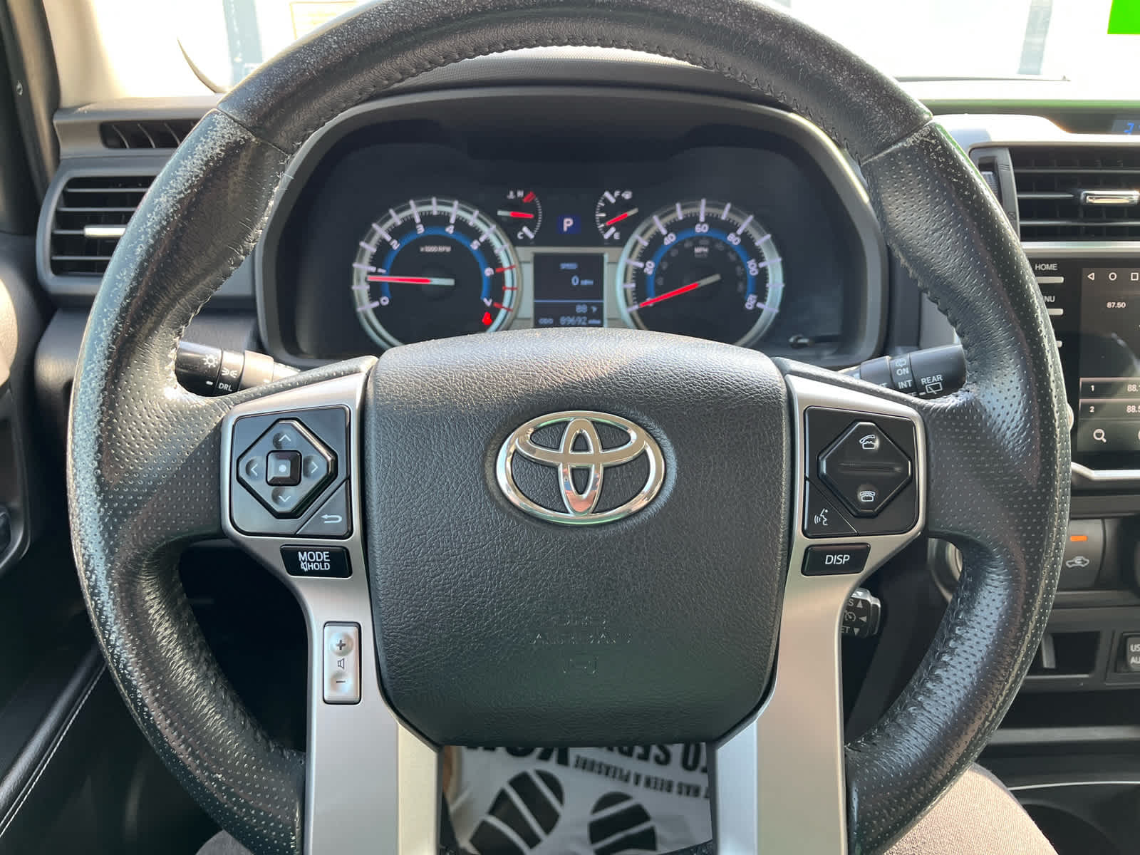 2016 Toyota 4Runner SR5 photo 24