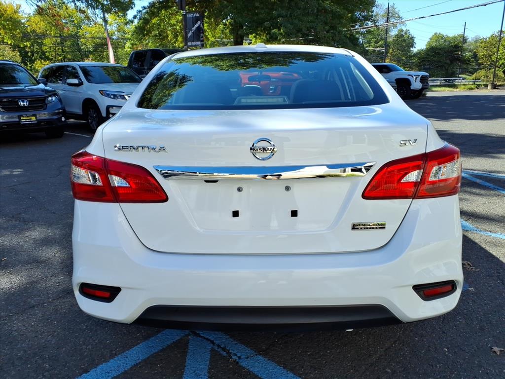 2019 Nissan Sentra SV photo 5