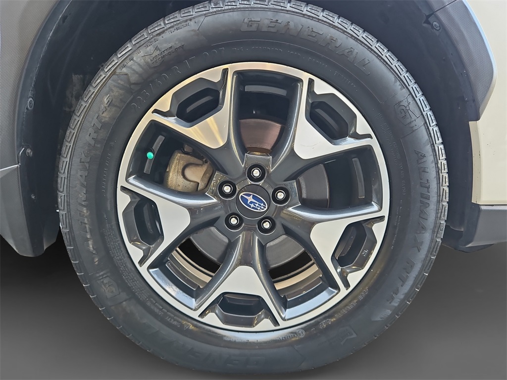 2019 Subaru Crosstrek 2.0i Premium photo 14