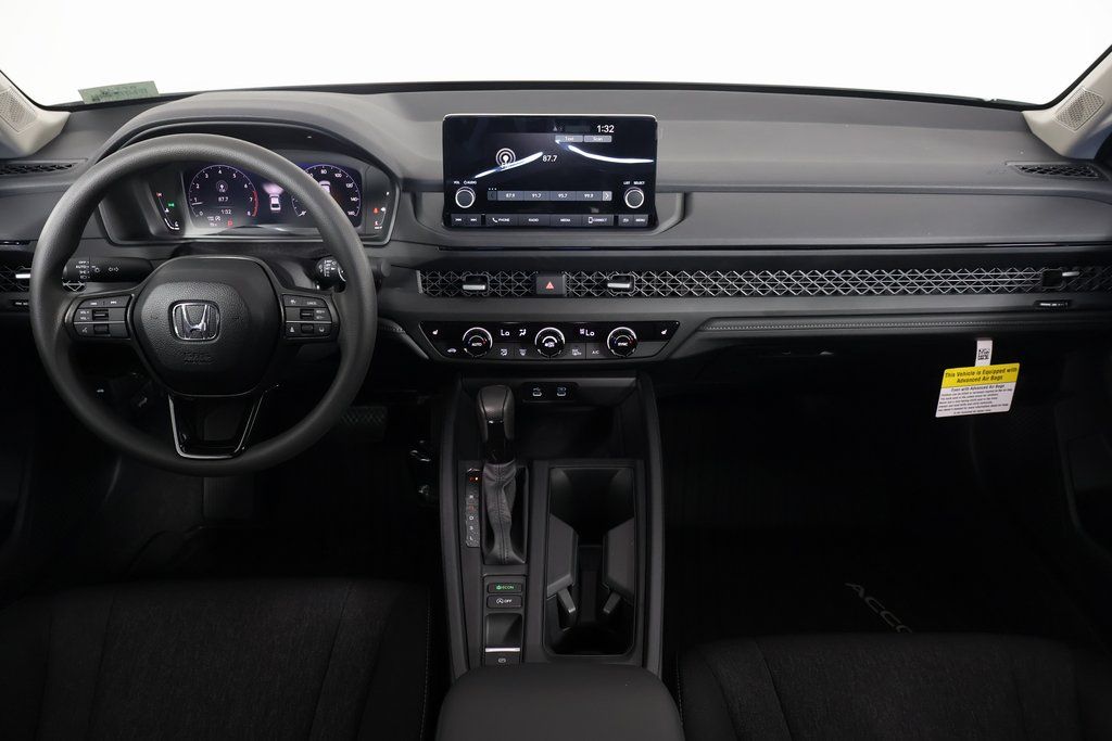 2025 Honda Accord 1.5T SE photo 4