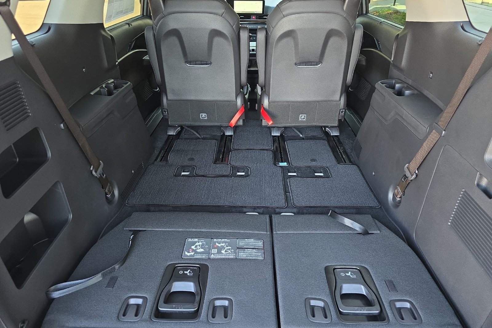 2026 Kia Carnival SX Prestige photo 11