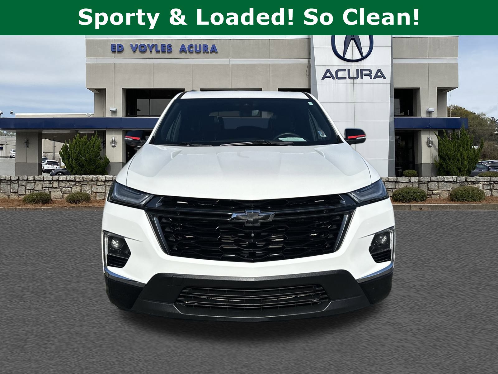 2022 Chevrolet Traverse Premier photo 2