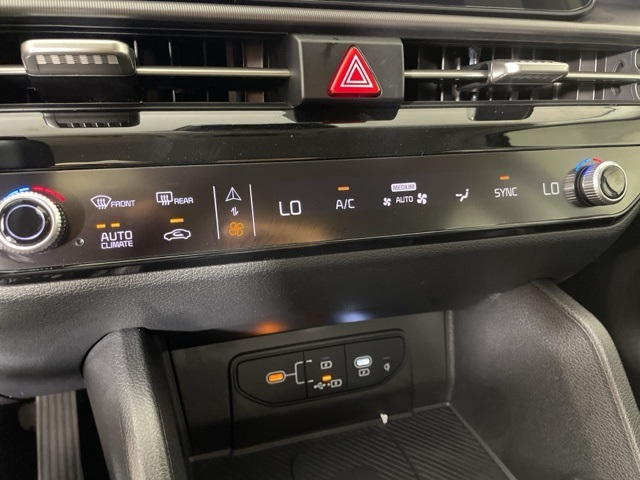 2026 Kia Sportage EX photo 24