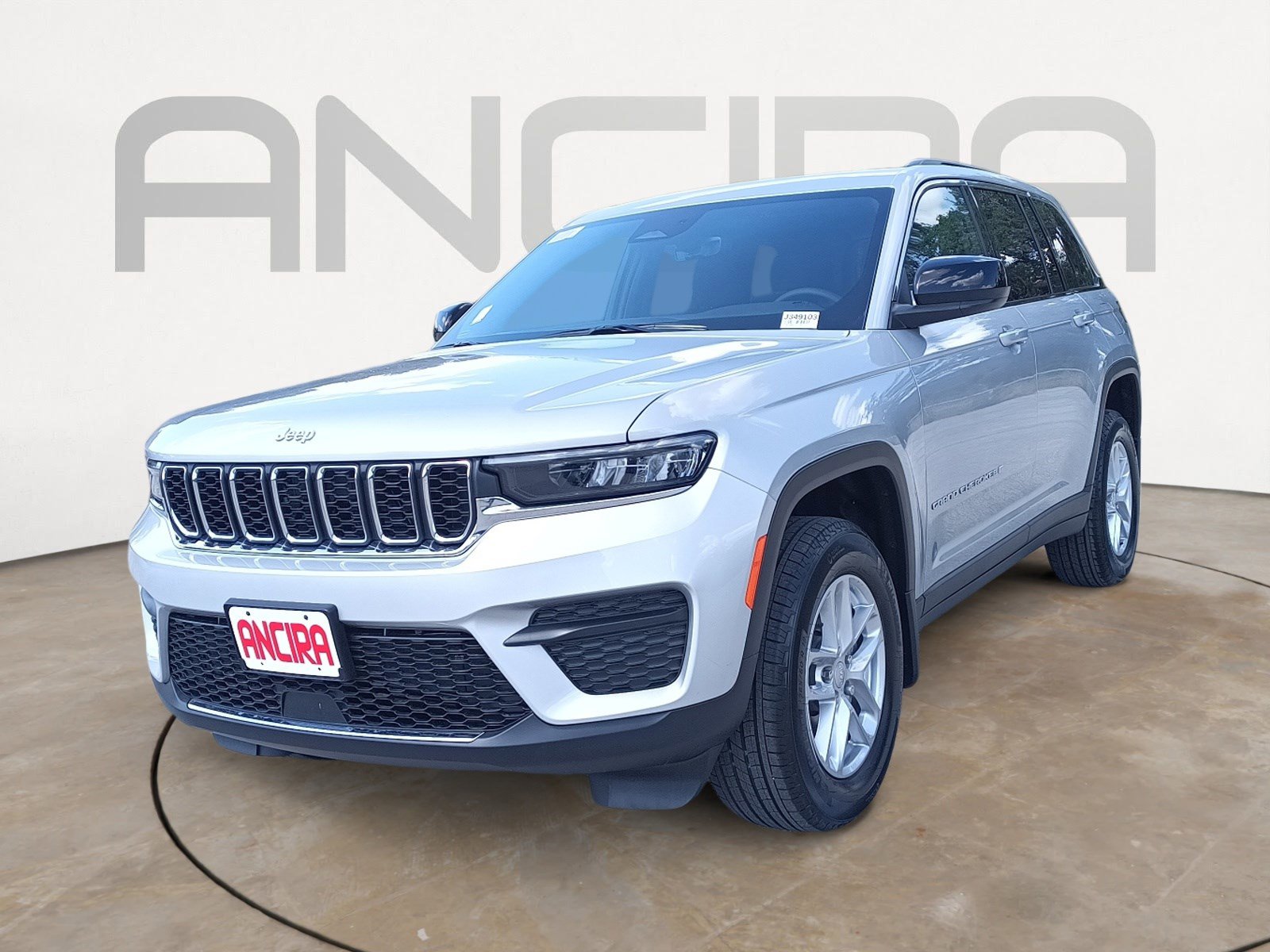 2025 Jeep Grand Cherokee Laredo X photo 5