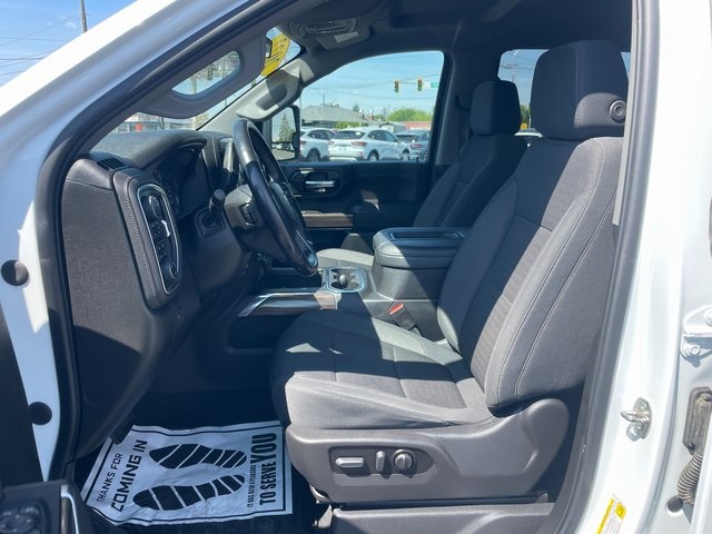 2022 Chevrolet Silverado 3500HD LT photo 2