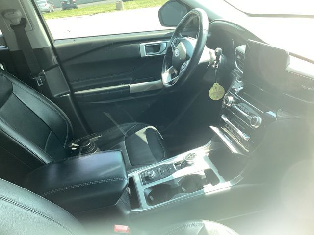 2022 Ford Explorer Limited photo 17