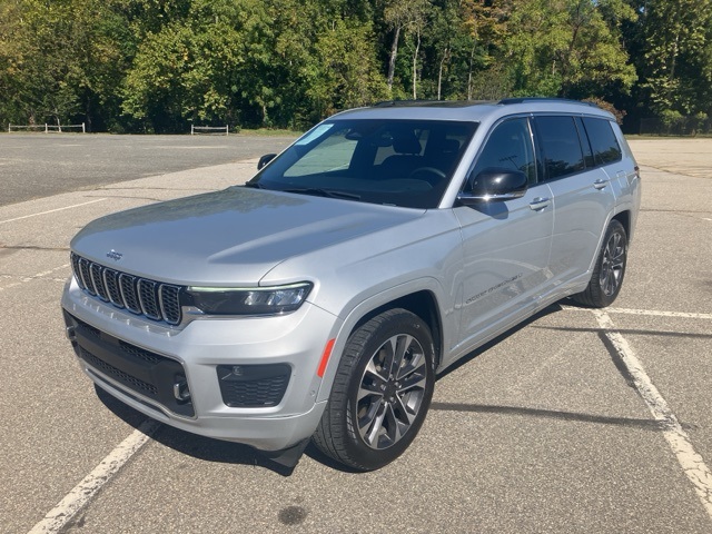 2023 Jeep Grand Cherokee L Overland's photo
