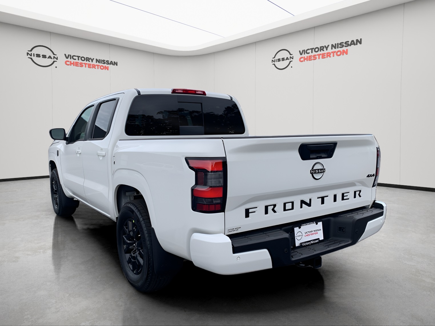 2026 Nissan Frontier Crew Cab SV photo 3