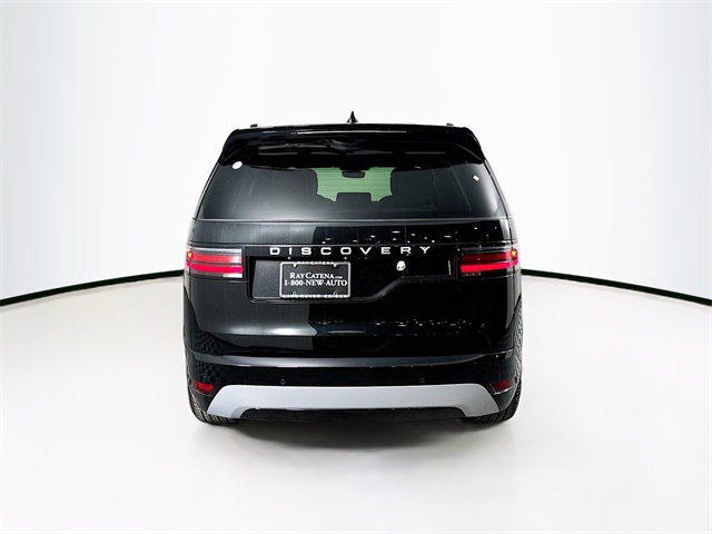 2025 Land Rover Discovery Metropolitan Edition photo 3