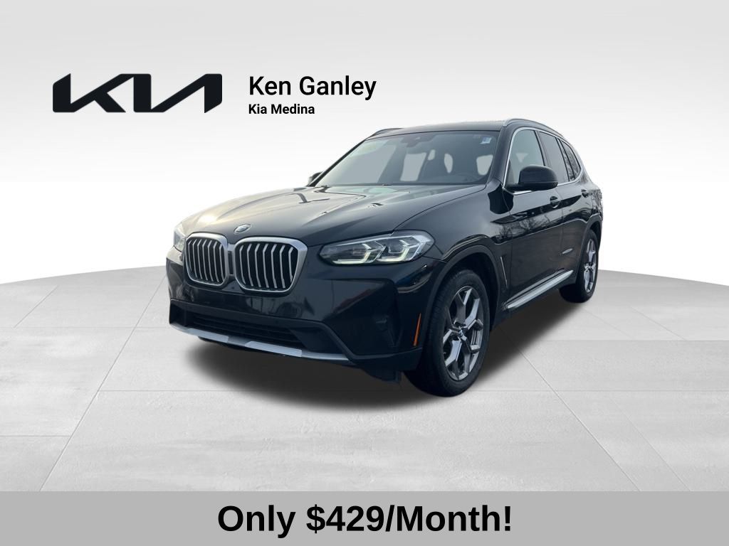 2023 BMW X3 30i's photo