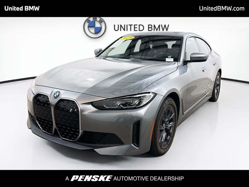 2023 BMW i4 35's photo