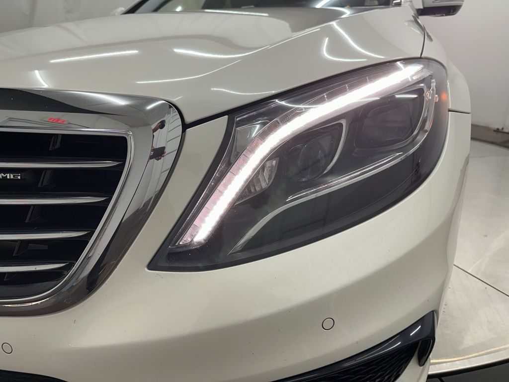 2015 Mercedes Benz S 63 AMG 4MATIC photo 25